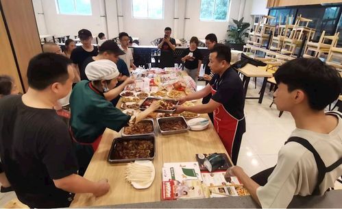 饮食服务中心食材新品推介会顺利举行